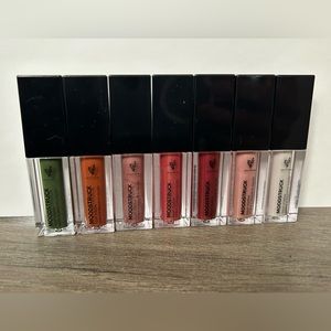 Moodstruck Liquid Shadows.